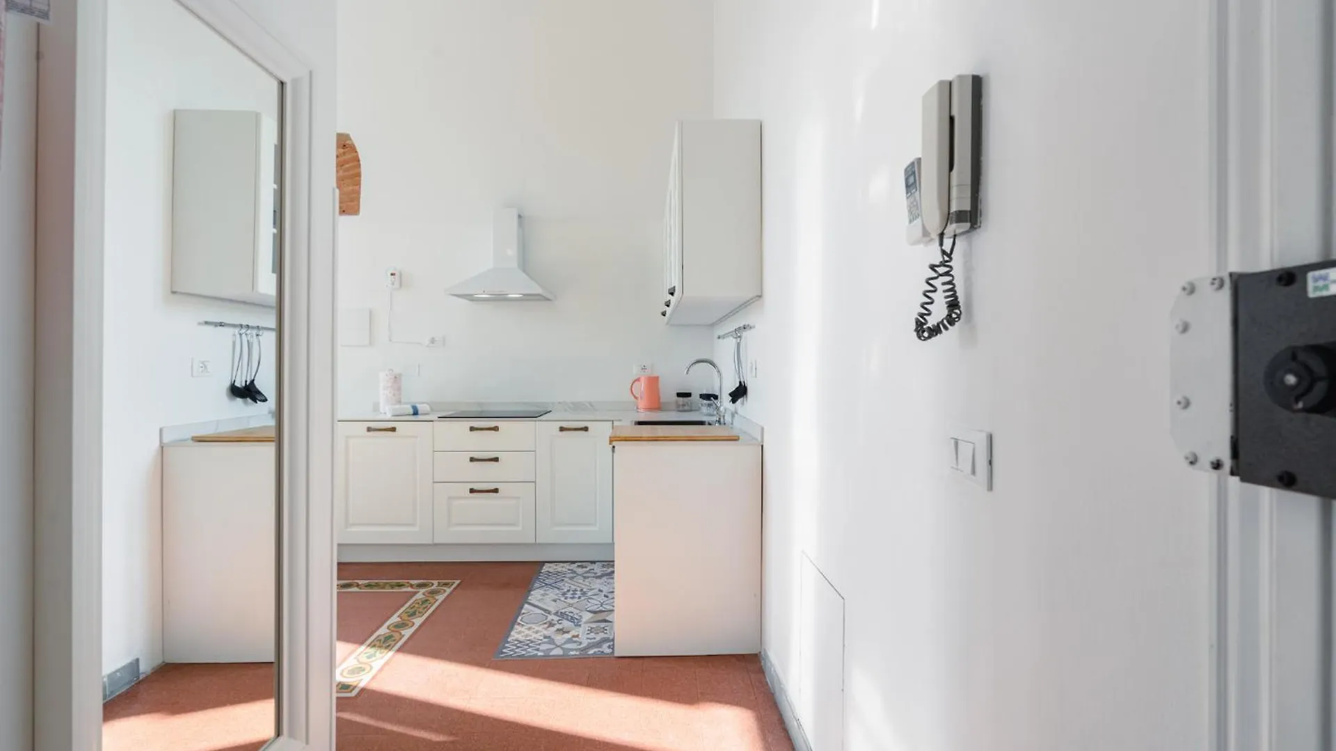 Ruby Apartment Florence 0*,  Italy