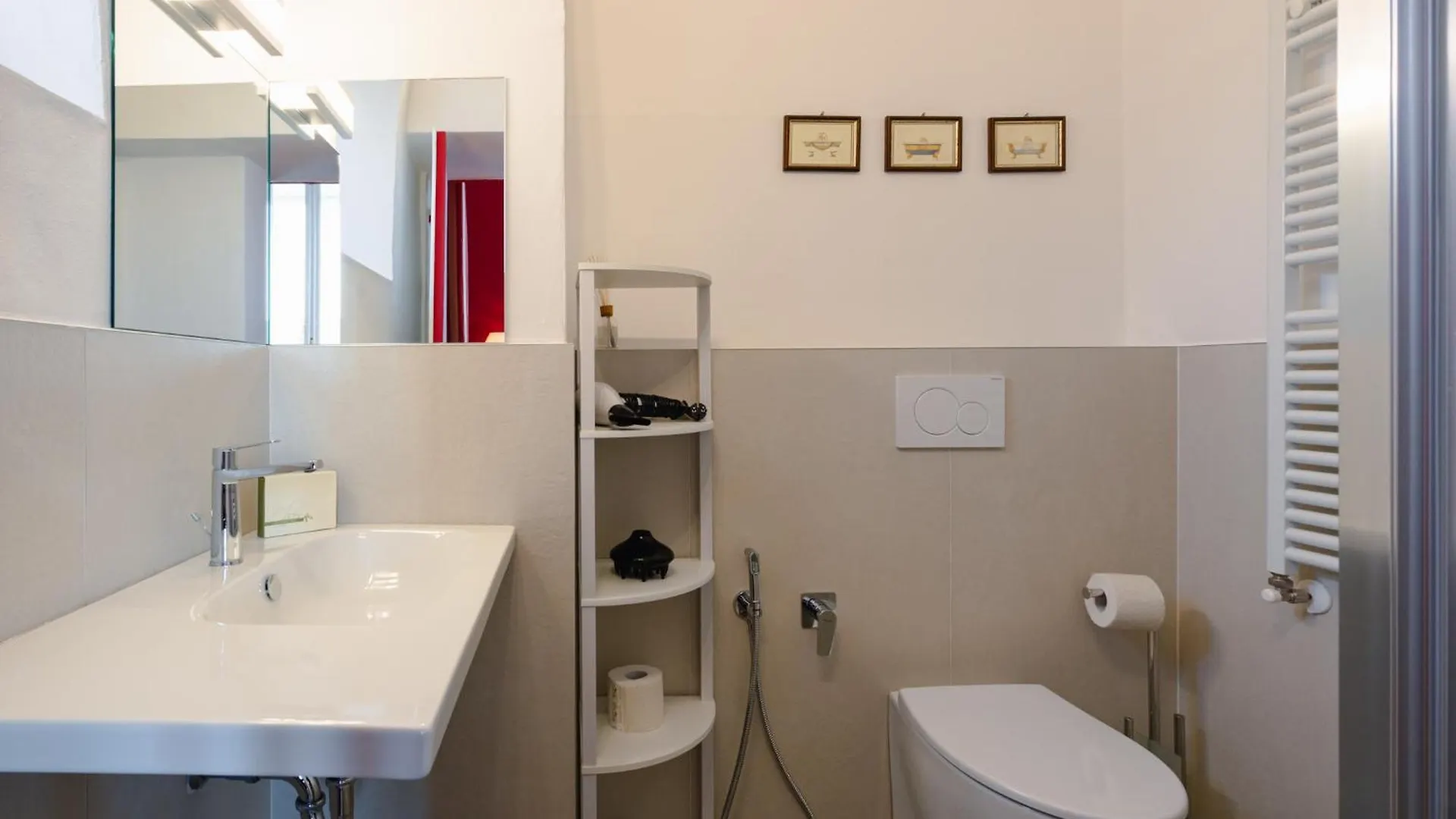 Ruby Apartment Florence 0*,  Italy